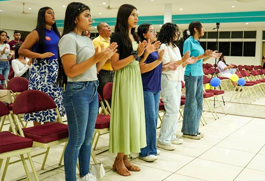 Iglesia Elim San Miguel Ministerio de Jóvenes